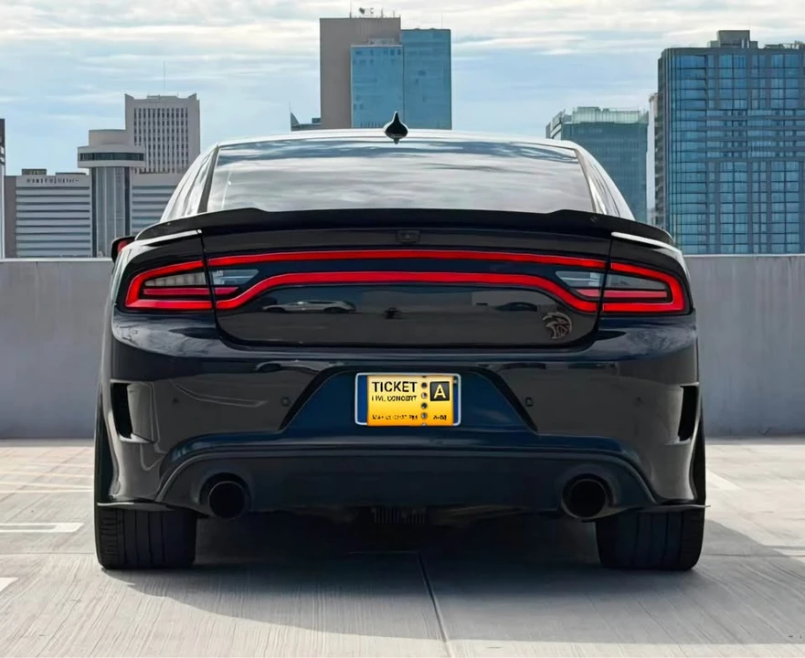 2018 Dodge Charger SRT Hellcat 7th Gen - Image 3 of 13