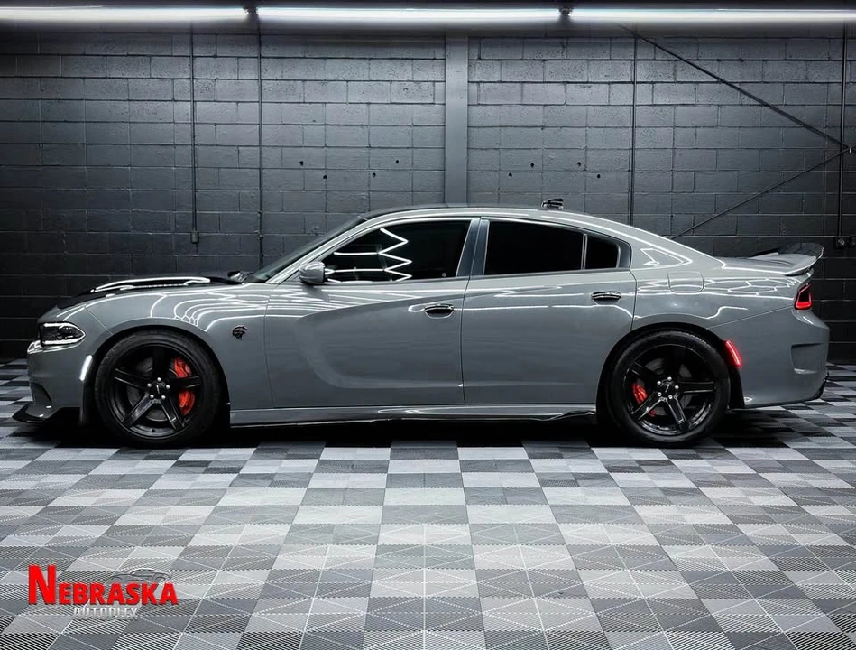 2018 Dodge Charger SRT Hellcat 7th Gen - Image 9 of 15