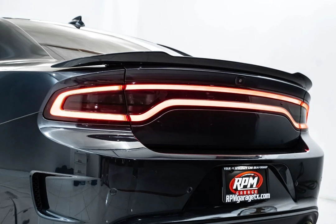 2018 Dodge Charger SRT Hellcat 7th Gen - Image 11 of 31
