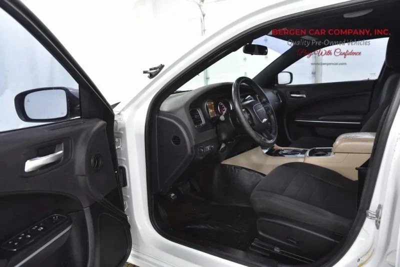 2018 Dodge Charger 7th Gen - Image 10 of 12