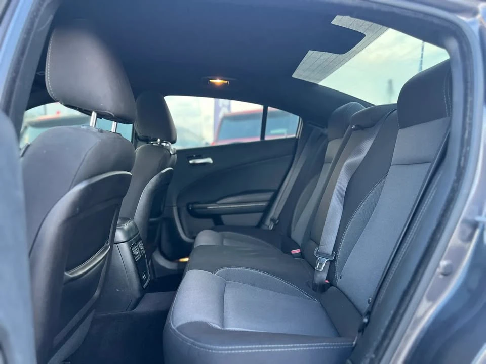 2018 Dodge Charger 7th Gen - Image 9 of 12