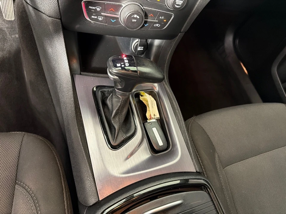2018 Dodge Charger 7th Gen - Image 15 of 23