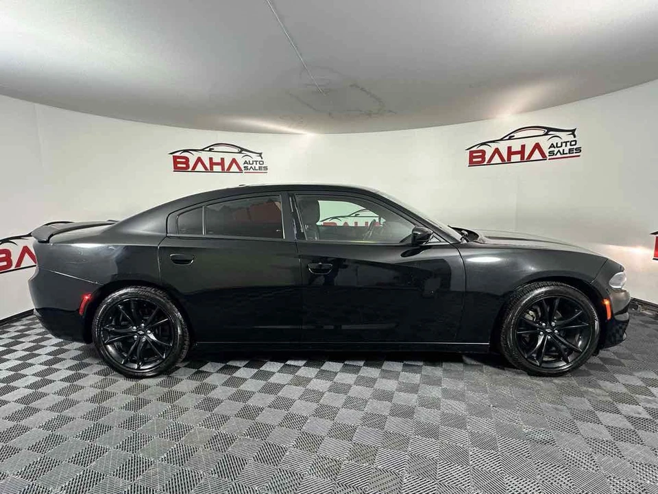 2018 Dodge Charger 7th Gen - Image 10 of 31