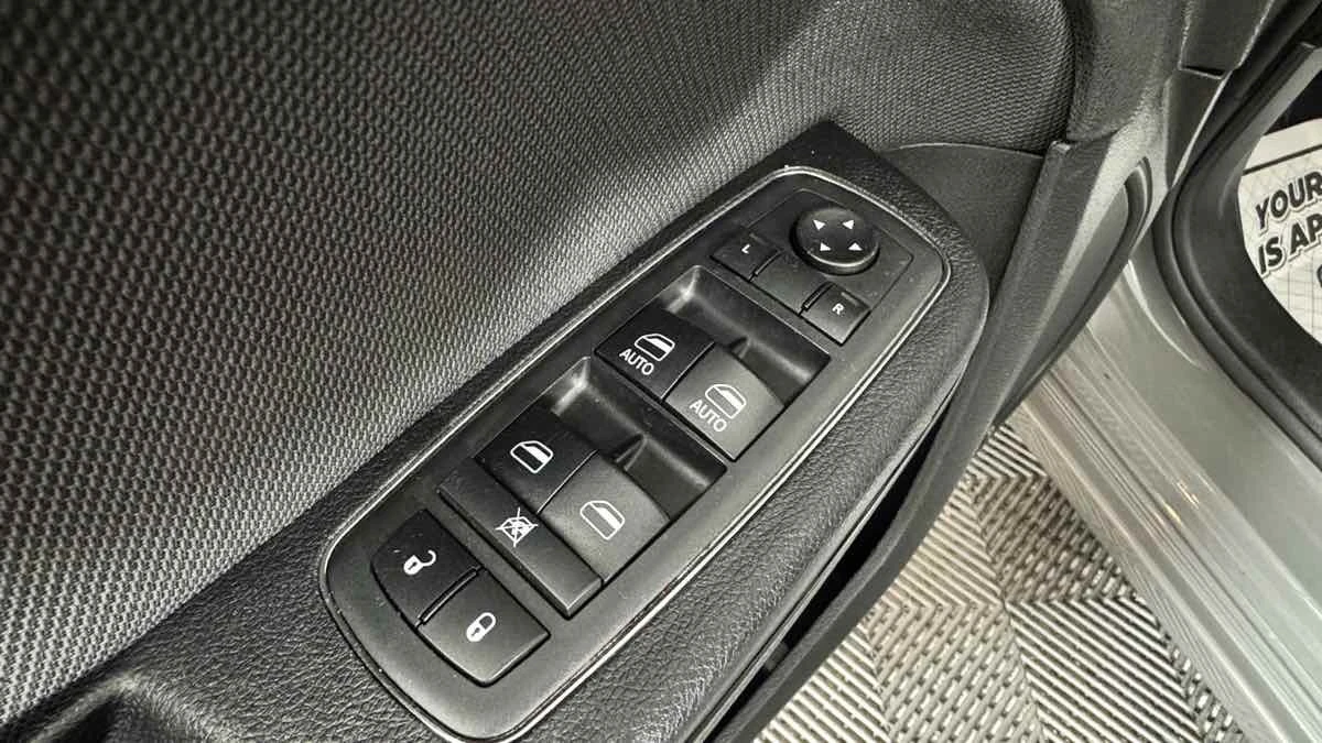 2018 Dodge Charger 7th Gen - Image 15 of 31