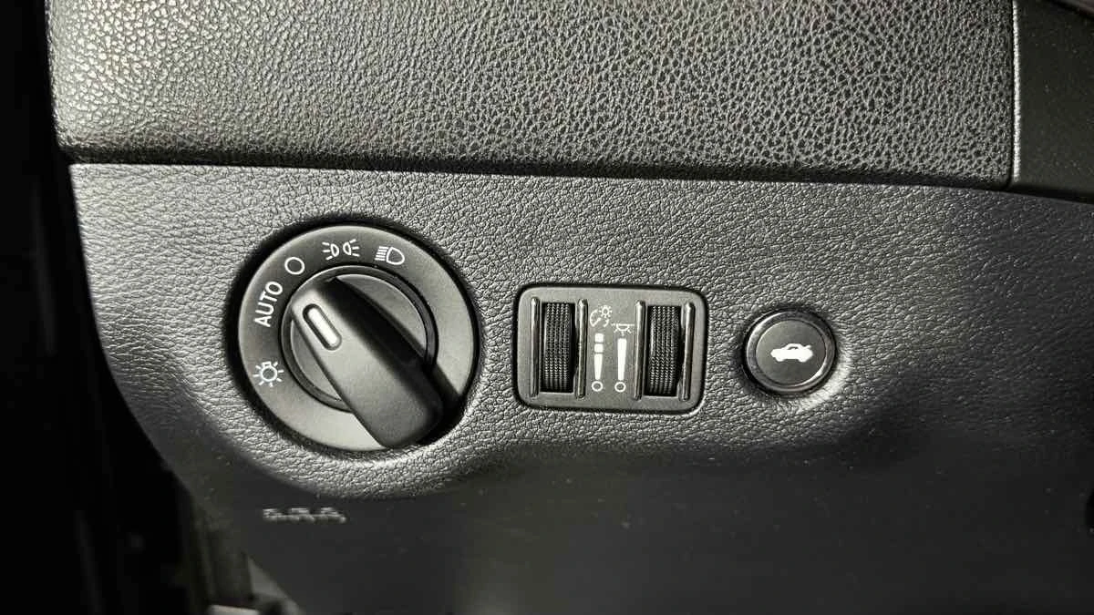 2018 Dodge Charger 7th Gen - Image 23 of 31