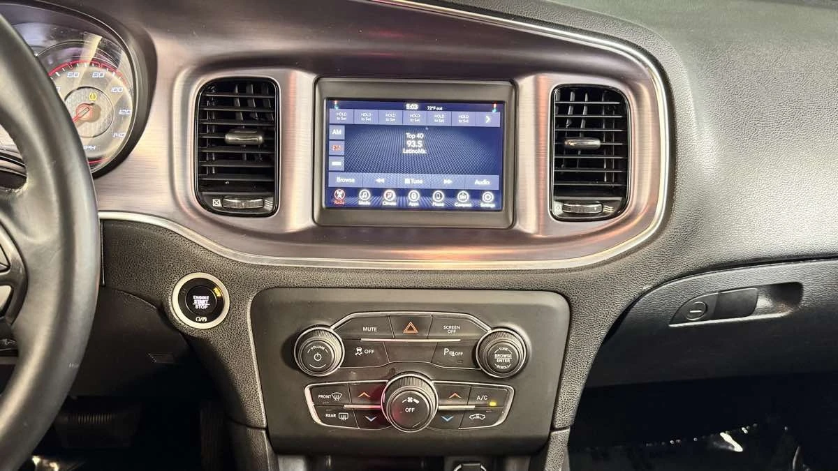 2018 Dodge Charger 7th Gen - Image 24 of 31