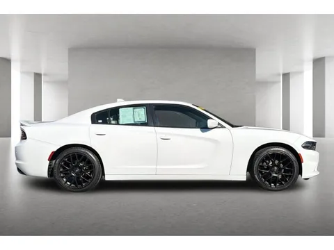 2018 Dodge Charger SXT Plus