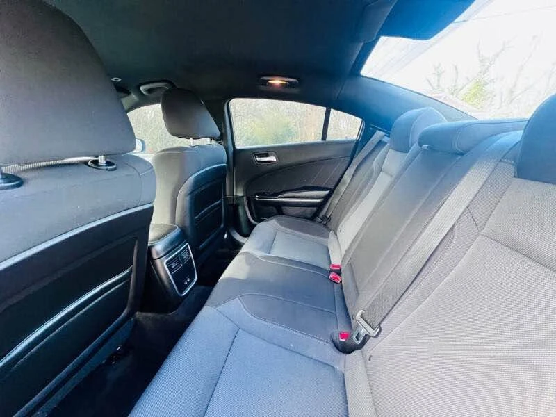 2018 Dodge Charger 7th Gen - Image 9 of 12