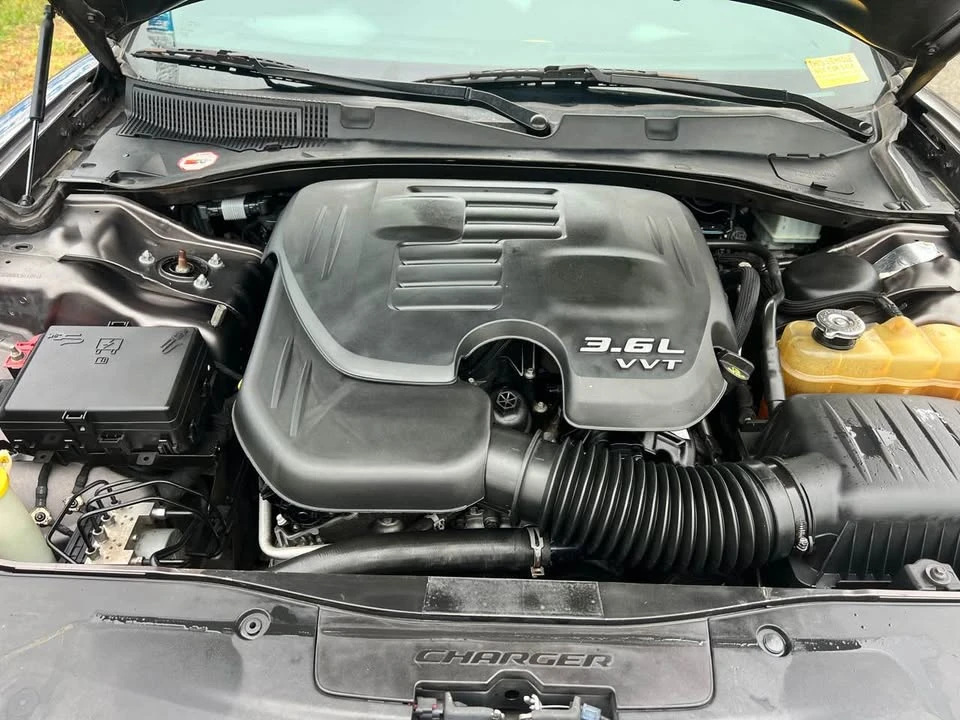2018 Dodge Charger 7th Gen - Image 10 of 12