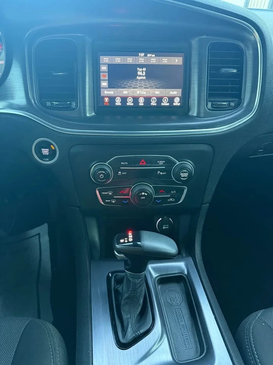 2018 Dodge Charger 7th Gen - Image 7 of 10