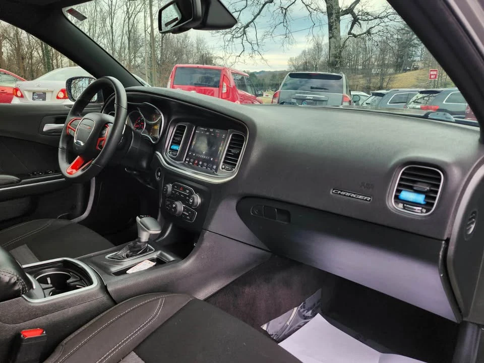 2018 Dodge Charger 7th Gen - Image 13 of 20