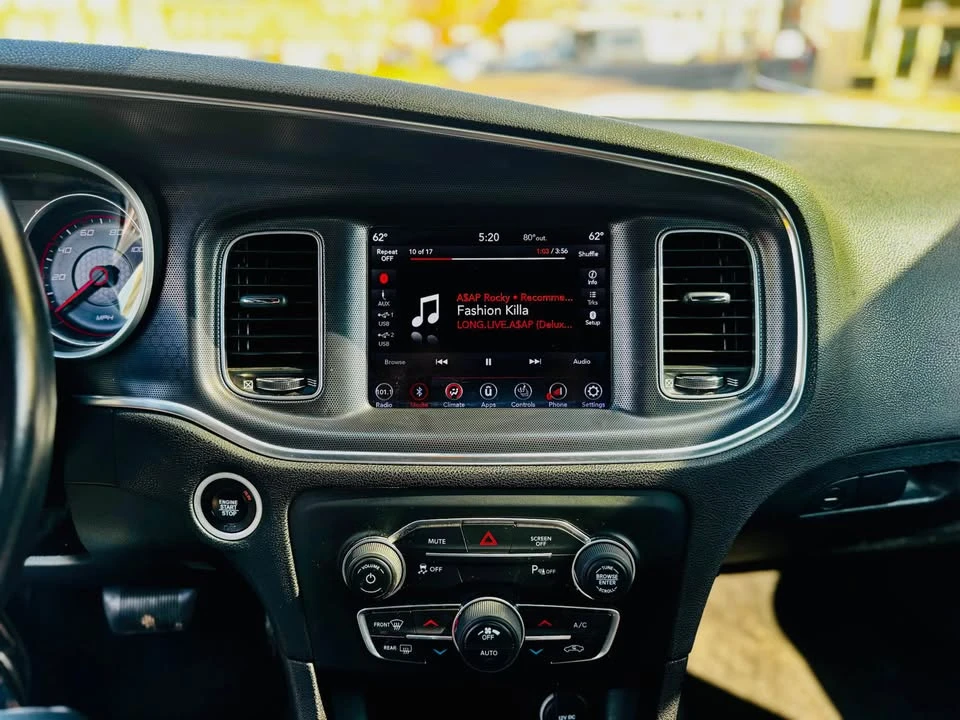 2018 Dodge Charger 7th Gen - Image 14 of 17