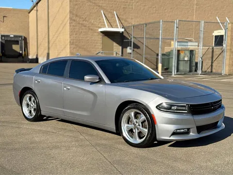 2018 Dodge Charger · SXT Plus Sedan 4D