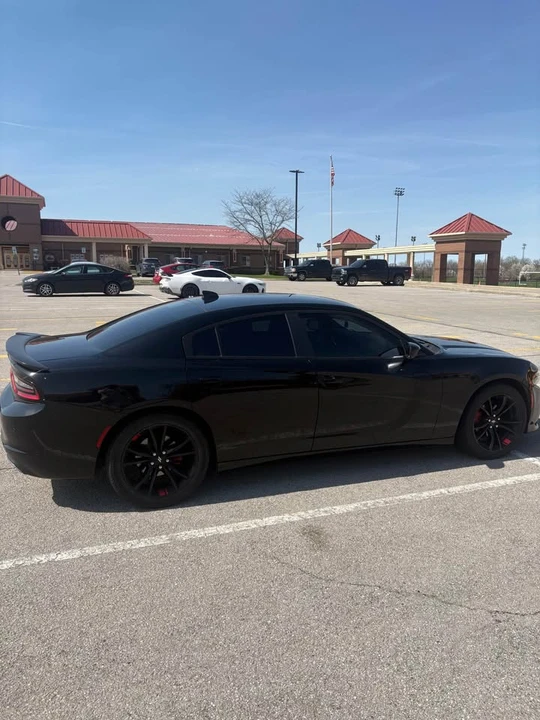 2018 Dodge Charger 7th Gen - Image 9 of 16