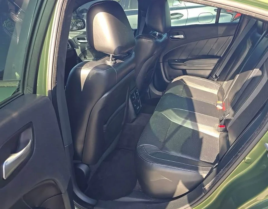 2018 Dodge Charger 7th Gen - Image 6 of 8