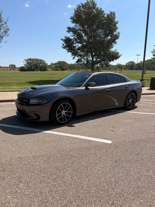 2018 Dodge Charger 7th Gen - Image 2 of 3