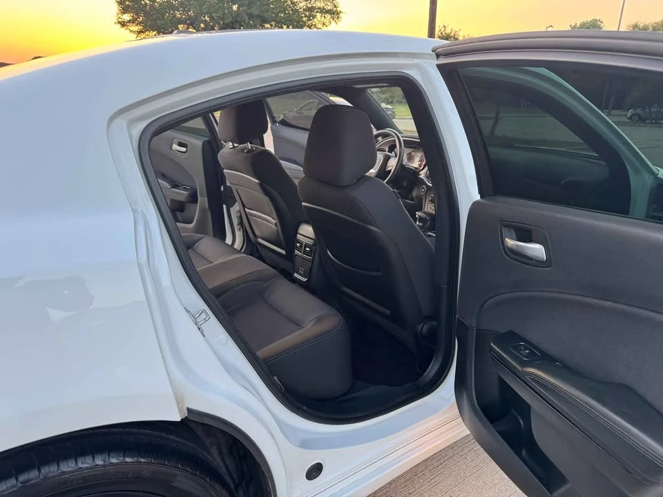 2018 Dodge Charger 7th Gen - Image 12 of 14