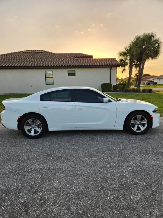 2018 Dodge Charger 7th Gen - Image 3 of 5
