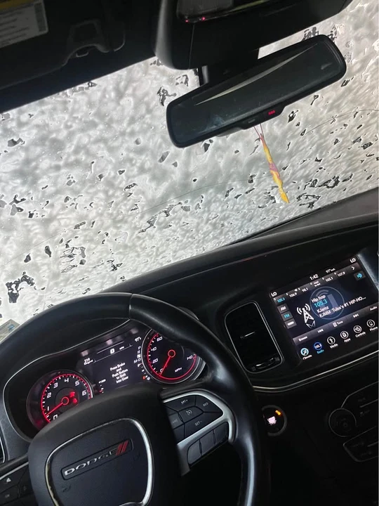 2018 Dodge Charger 7th Gen - Image 2 of 3