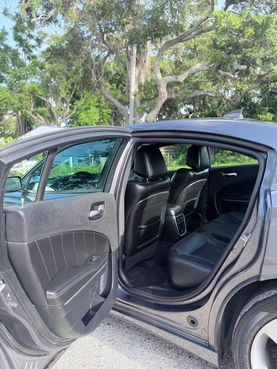2018 Dodge Charger 7th Gen - Image 16 of 18
