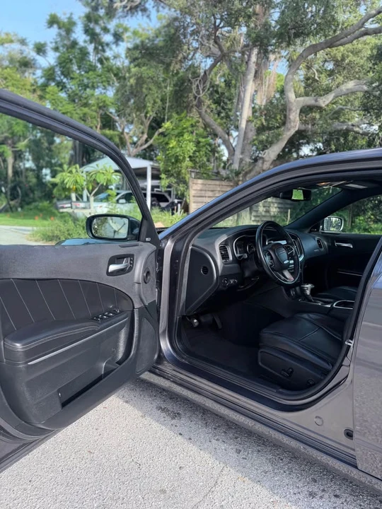 2018 Dodge Charger 7th Gen - Image 9 of 18