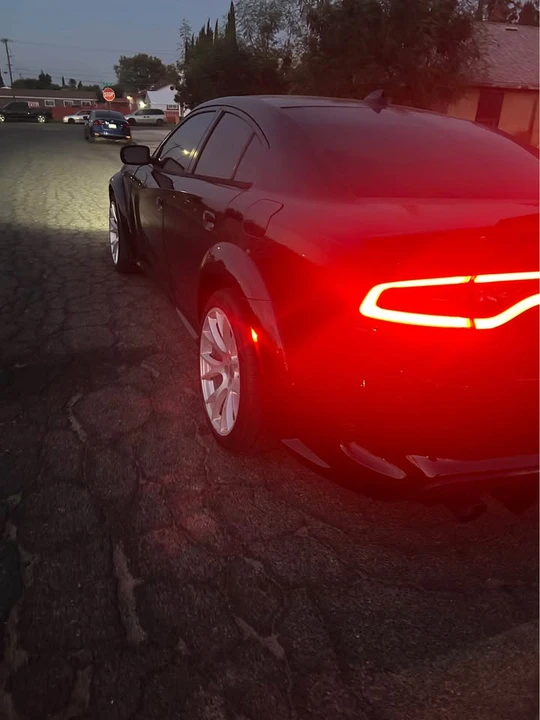 2018 Dodge Charger 7th Gen - Image 6 of 13