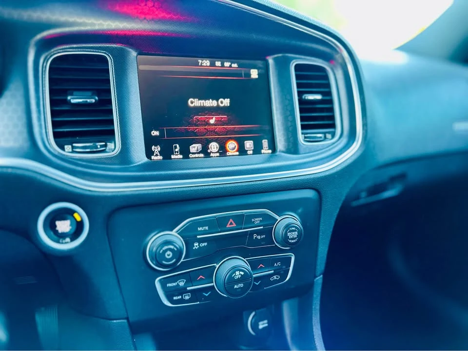 2018 Dodge Charger 7th Gen - Image 12 of 13