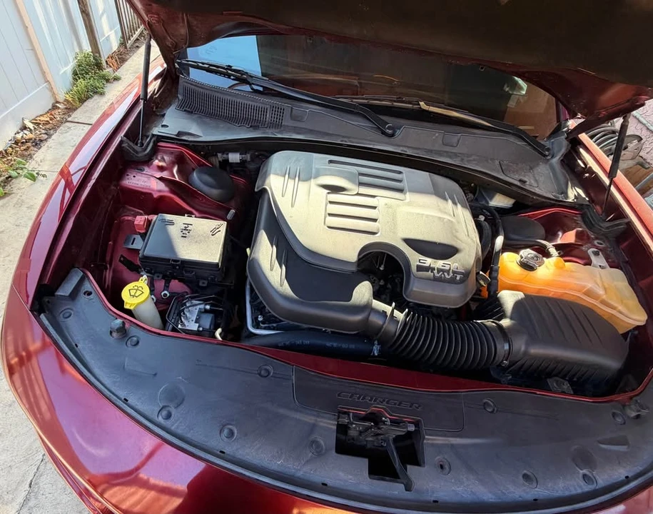 2018 Dodge Charger 7th Gen - Image 9 of 13