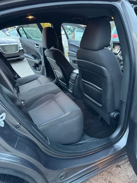 2018 Dodge Charger 7th Gen - Image 16 of 20