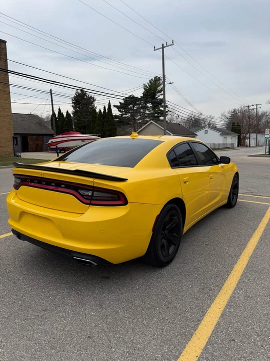 2018 Dodge Charger 7th Gen - Image 6 of 11