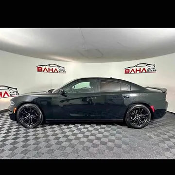 2018 Dodge Charger · SXT Sedan 4D