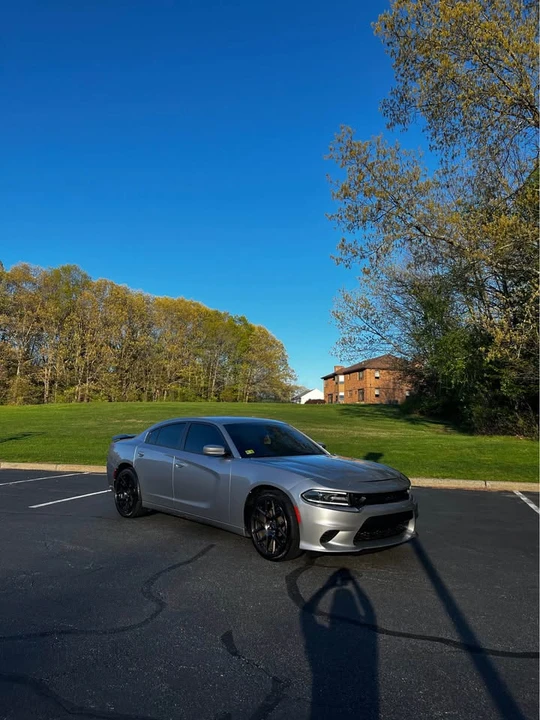2018 Dodge Charger 7th Gen - Image 2 of 17