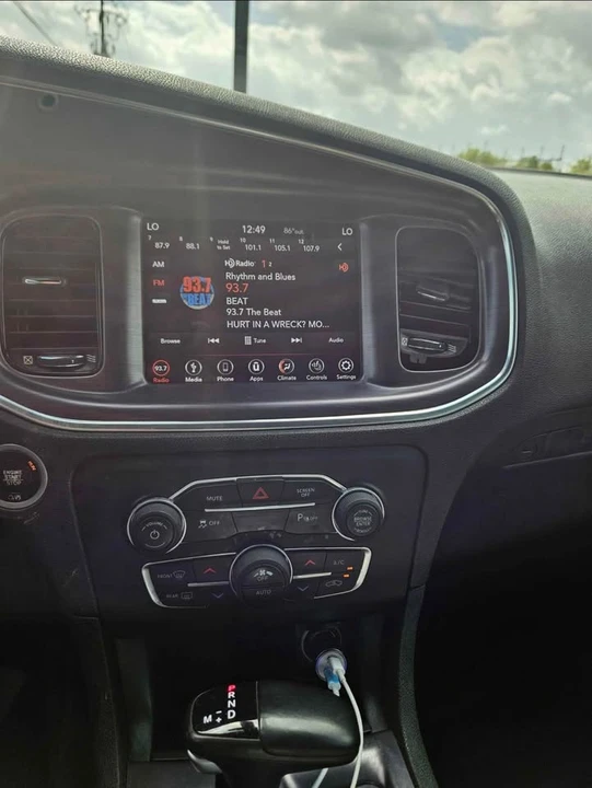 2018 Dodge Charger 7th Gen - Image 9 of 12
