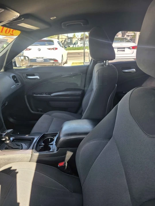 2018 Dodge Charger 7th Gen - Image 5 of 10