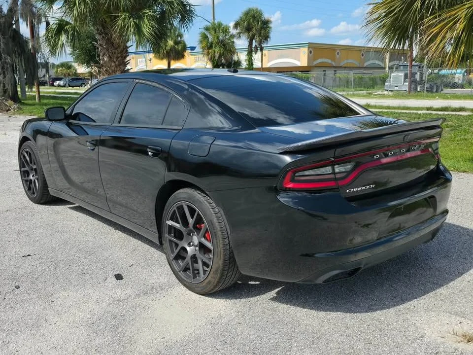 2018 Dodge Charger 7th Gen - Image 15 of 20