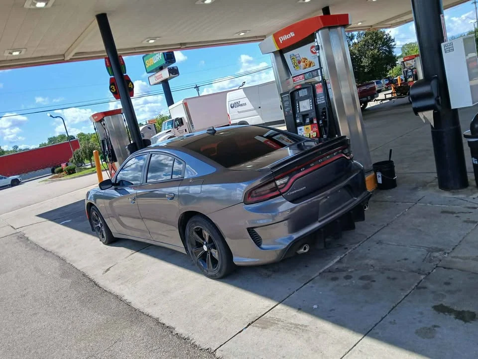 2018 Dodge Charger 7th Gen - Image 2 of 12