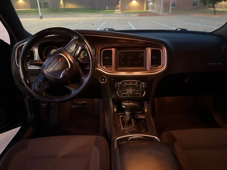 2018 Dodge Charger 7th Gen - Image 9 of 10