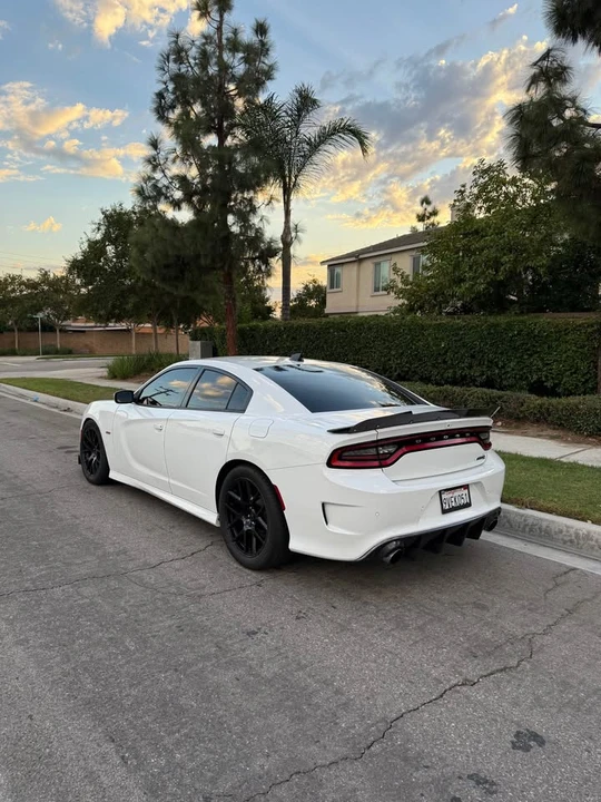 2018 Dodge Charger SRT & 392 7th Gen - Image 6 of 10