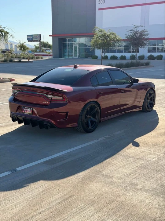 2018 Dodge Charger SRT & 392 7th Gen - Image 4 of 17