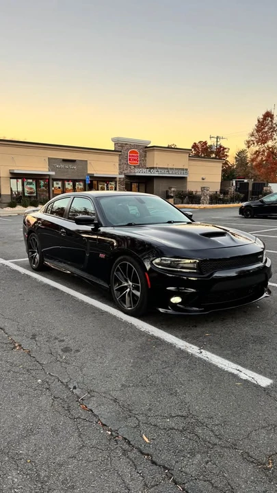 2018 Dodge Charger SRT & 392 7th Gen - Image 3 of 19