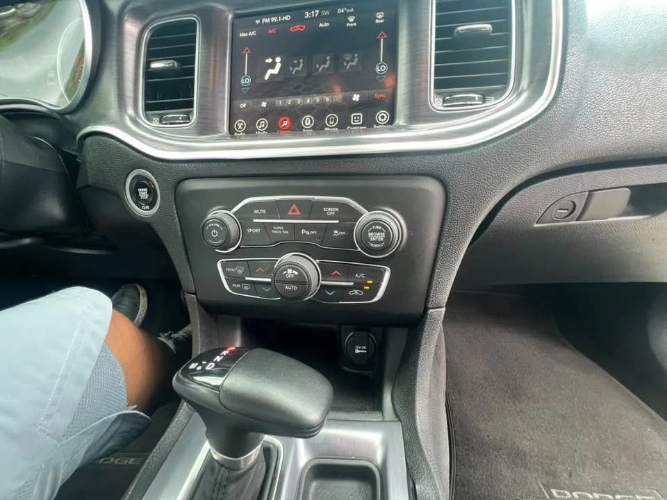 2018 Dodge Charger SRT & 392 7th Gen - Image 5 of 9