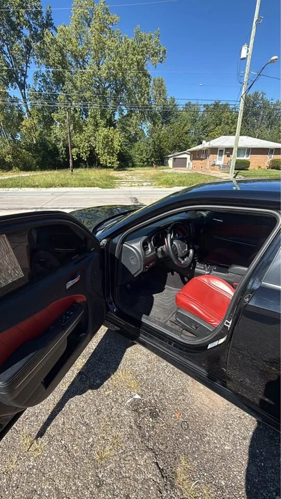 2018 Dodge Charger SRT & 392 7th Gen - Image 4 of 9