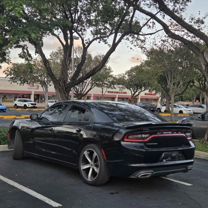 2018 Dodge Charger 7th Gen - Image 3 of 9