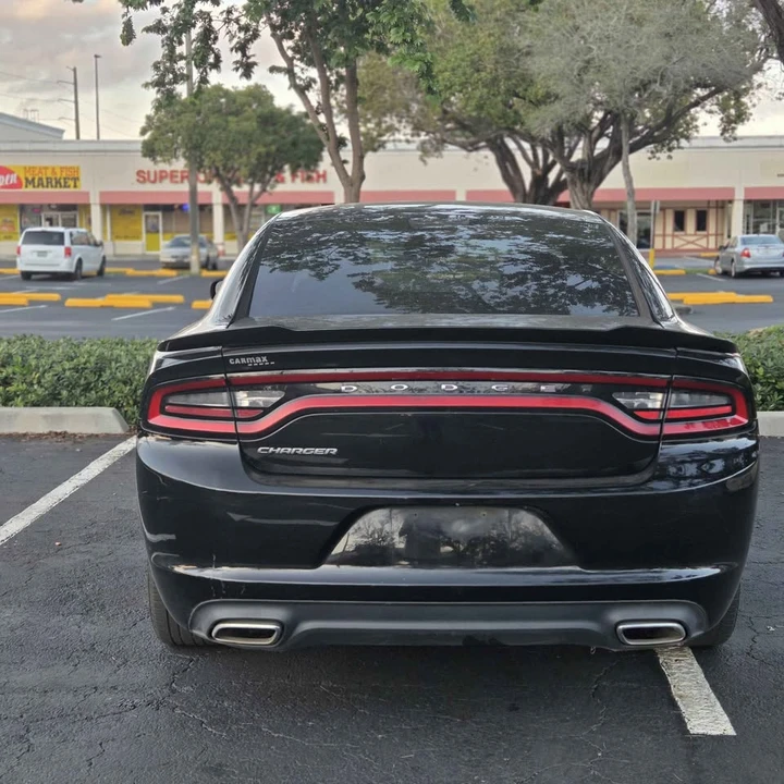 2018 Dodge Charger 7th Gen - Image 2 of 9