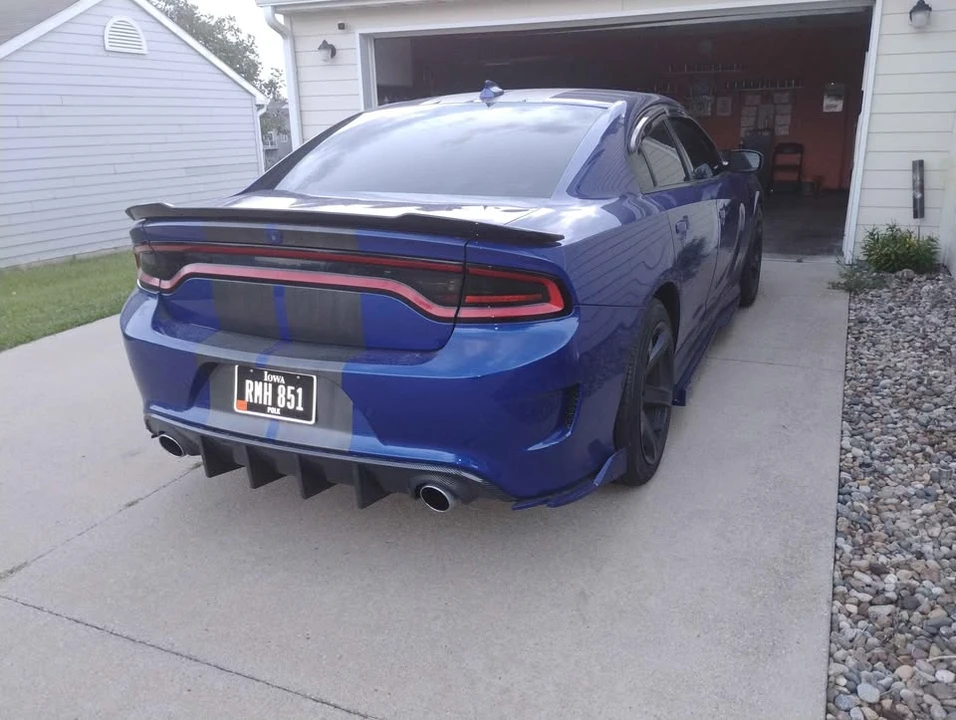 2018 Dodge Charger 7th Gen - Image 9 of 12