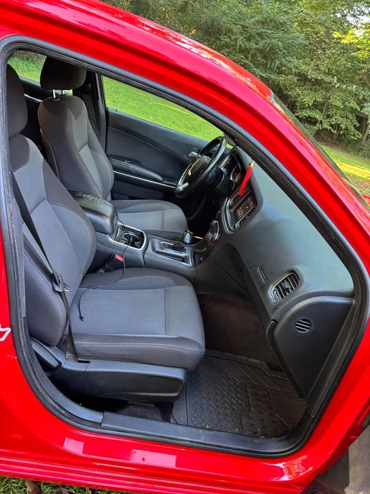 2018 Dodge Charger 7th Gen - Image 8 of 12