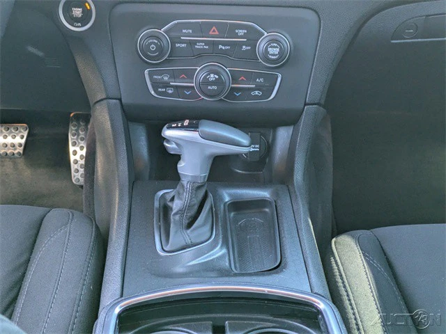 2018 Dodge Charger 7th Gen - Image 17 of 21