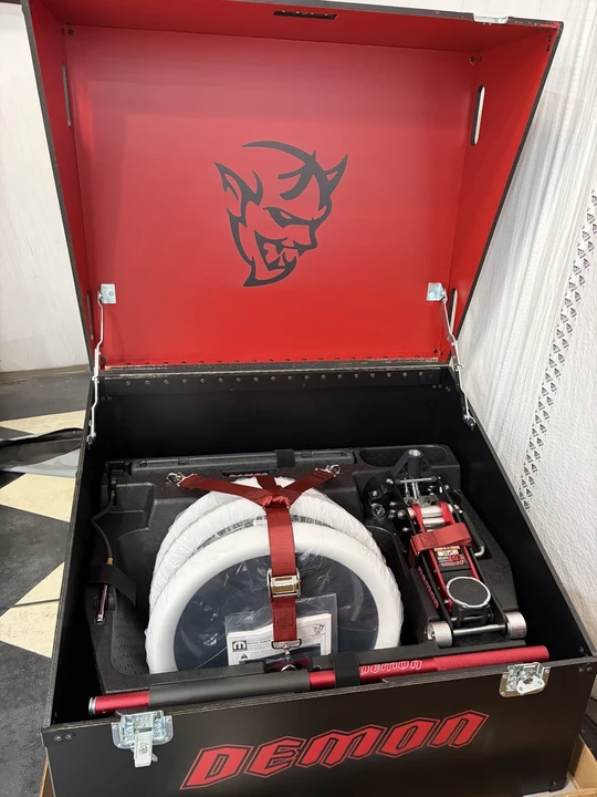 2018 Parts & Memorabilia Mechanical Components - Image 2 of 28