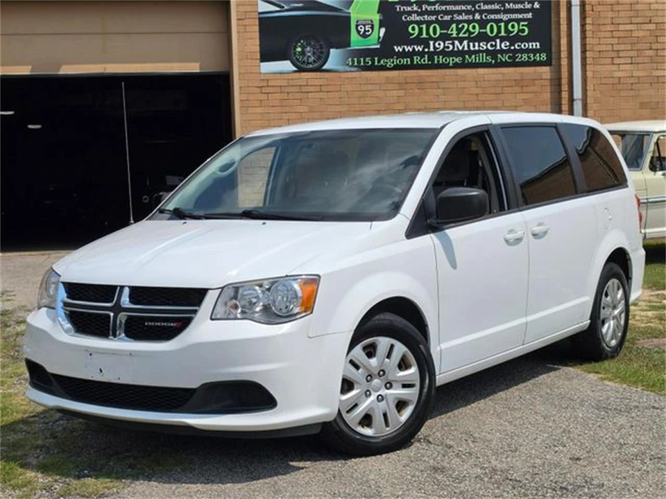 2018 Dodge Caravan - Image 13 of 31