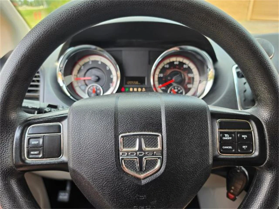 2018 Dodge Caravan - Image 18 of 31